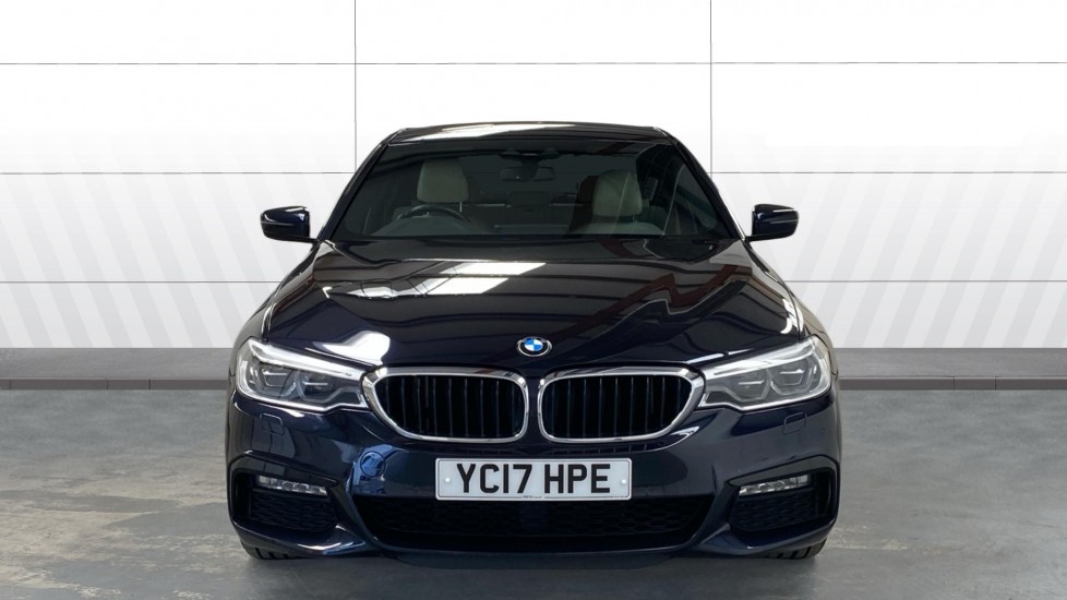 BMW 5 Series 530d xDrive M Sport 4dr Auto Diesel Saloon - Image 3