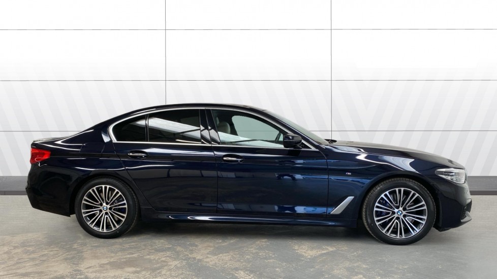 BMW 5 Series 530d xDrive M Sport 4dr Auto Diesel Saloon - Image 5