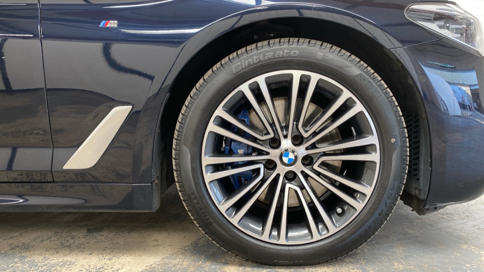 BMW 5 Series 530d xDrive M Sport 4dr Auto Diesel Saloon - Image 7