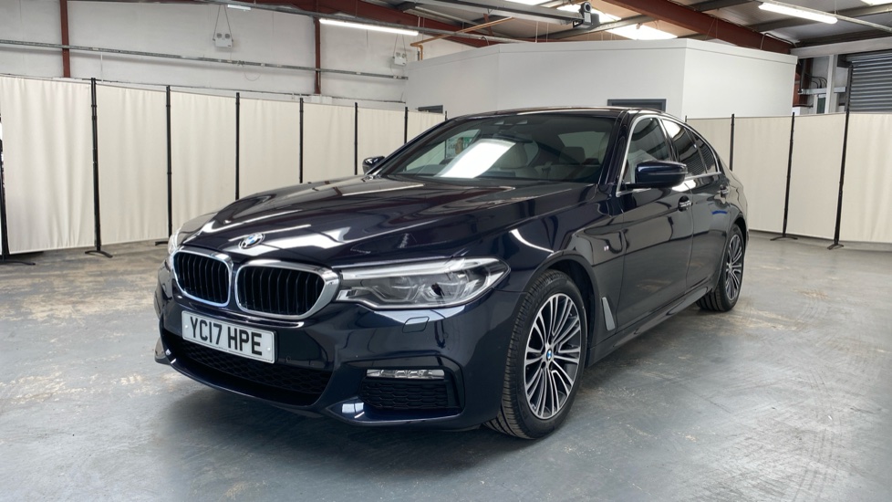 BMW 5 Series 530d xDrive M Sport 4dr Auto Diesel Saloon - Image 26