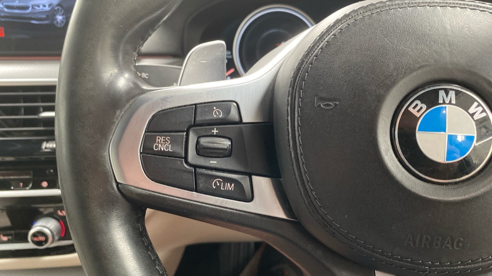 BMW 5 Series 530d xDrive M Sport 4dr Auto Diesel Saloon - Image 48