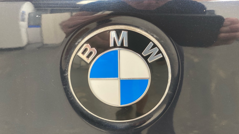 BMW 5 Series 530d xDrive M Sport 4dr Auto Diesel Saloon - Image 60