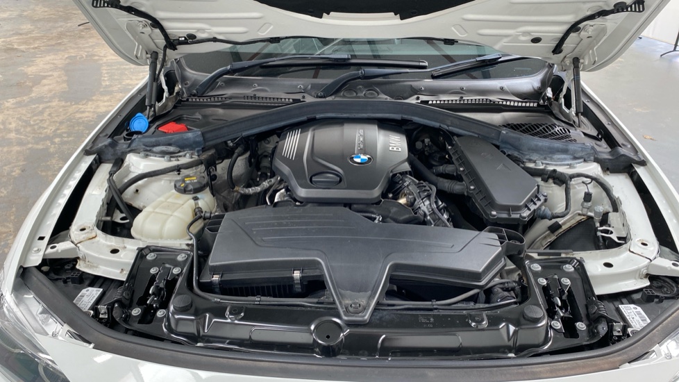 BMW 3 Series 320d xDrive M Sport Shadow Edition 4dr Diesel Saloon - Image 8