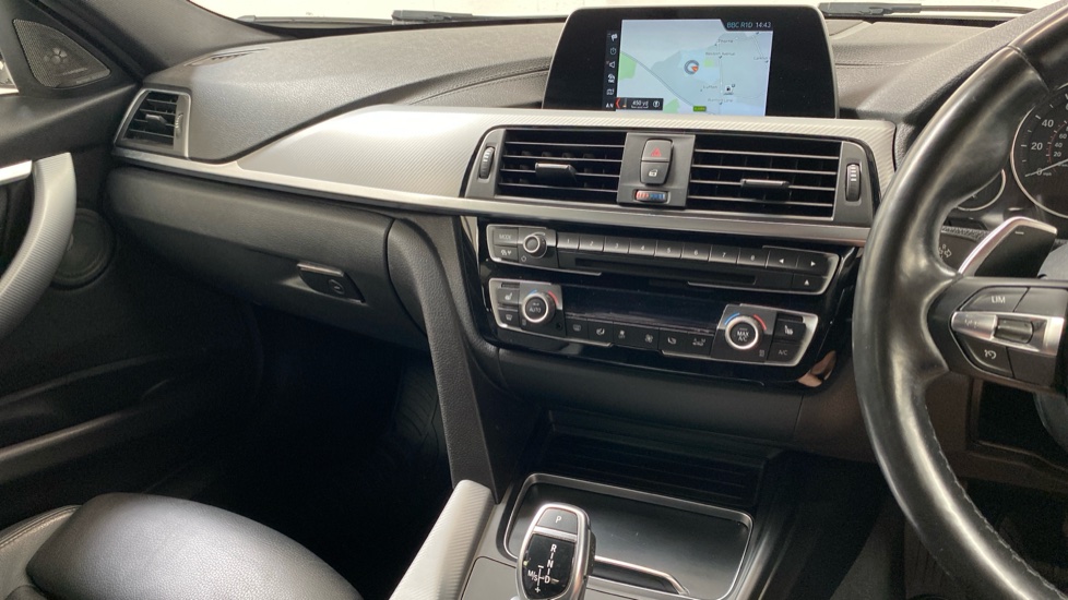 BMW 3 Series 320d xDrive M Sport Shadow Edition 4dr Diesel Saloon - Image 14