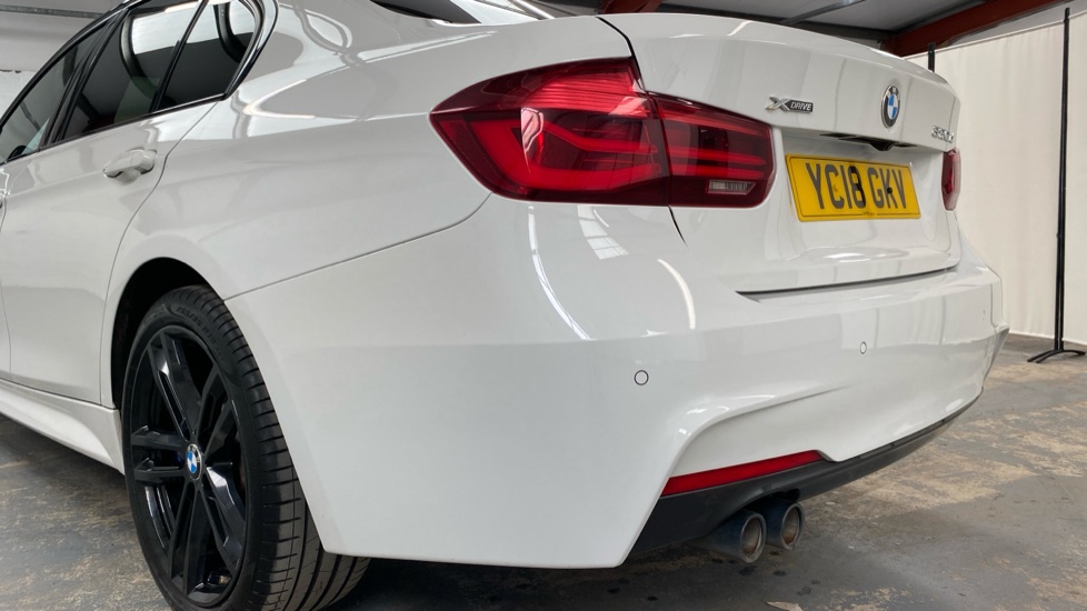 BMW 3 Series 320d xDrive M Sport Shadow Edition 4dr Diesel Saloon - Image 34