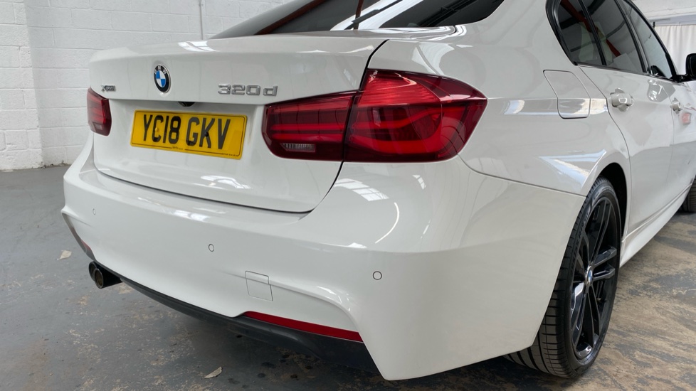 BMW 3 Series 320d xDrive M Sport Shadow Edition 4dr Diesel Saloon - Image 35