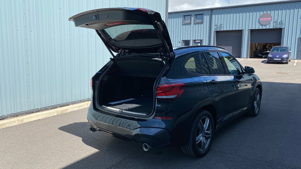 BMW X1 xDrive 20i [178] M Sport 5dr Step Auto Petrol Estate - Image 40