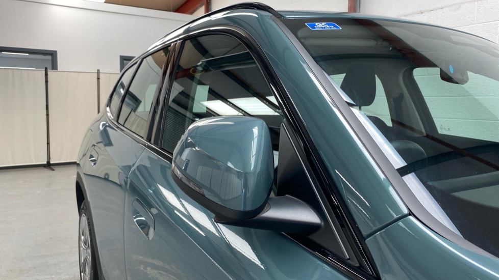 BMW iX1 150kW eDrive20 Sport 65kWh 5dr Auto Electric Estate - Image 29
