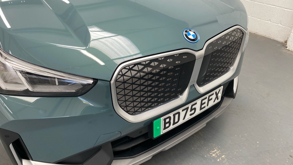 BMW iX1 150kW eDrive20 Sport 65kWh 5dr Auto Electric Estate - Image 31