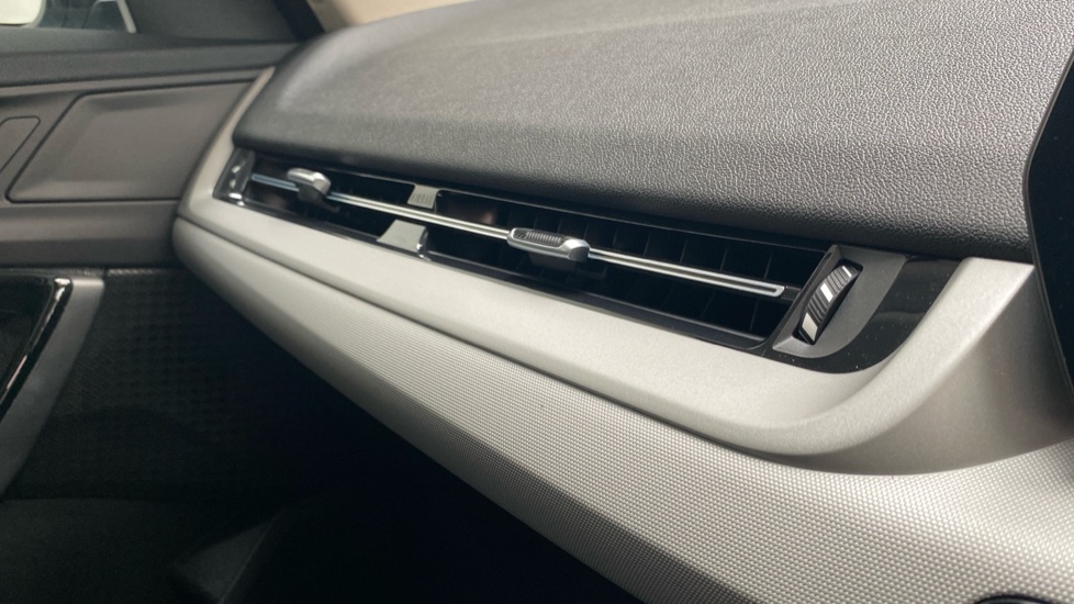 BMW iX1 150kW eDrive20 Sport 65kWh 5dr Auto Electric Estate - Image 53