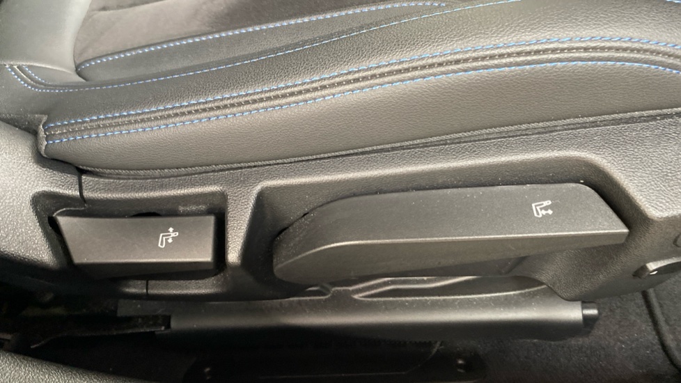 BMW 3 Series 320i M Sport 5dr Step Auto Petrol Estate - Image 41
