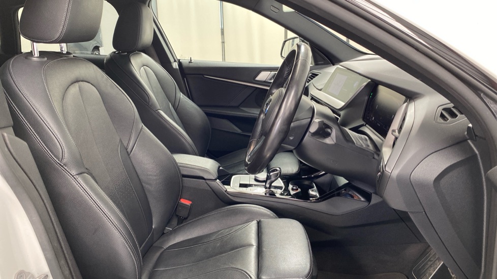 BMW 2 Series 218i [136] M Sport 4dr DCT Petrol Saloon - Image 11