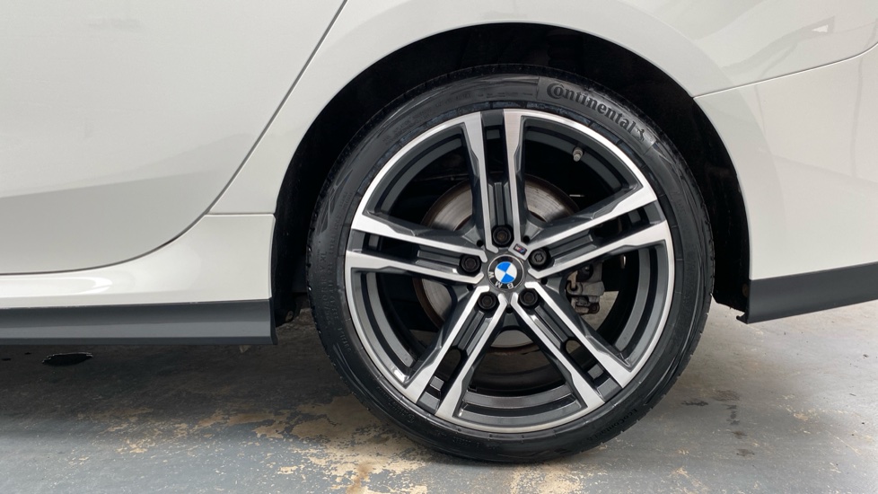 BMW 2 Series 218i [136] M Sport 4dr DCT Petrol Saloon - Image 30