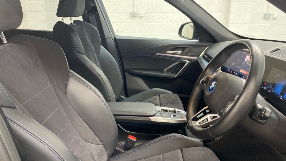 BMW X1 xDrive 25e M Sport 5dr [Tech Plus Pack] Step Auto Estate - Image 11