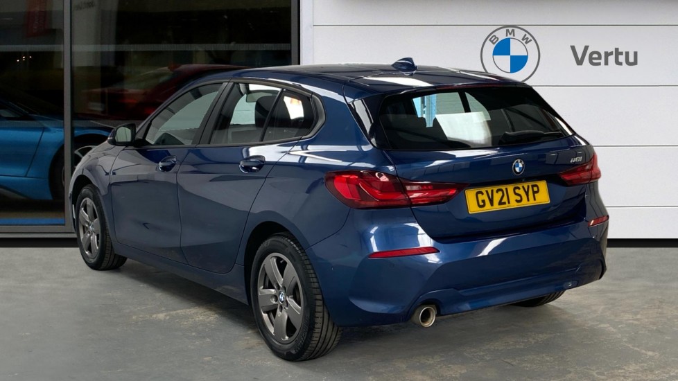 BMW 1 Series 118i [136] SE 5dr Step Auto Petrol Hatchback - Image 2