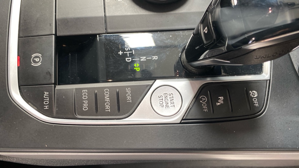 BMW 1 Series 118i [136] SE 5dr Step Auto Petrol Hatchback - Image 19