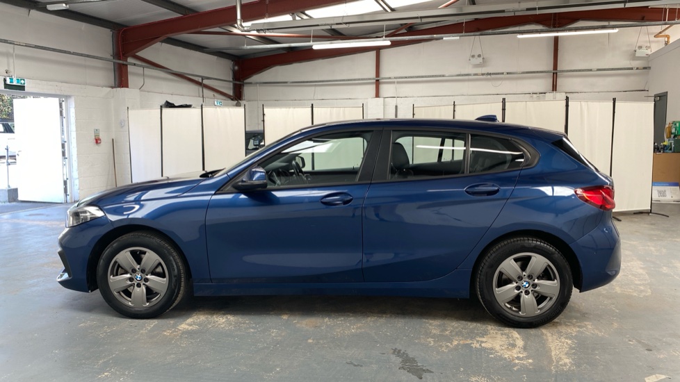 BMW 1 Series 118i [136] SE 5dr Step Auto Petrol Hatchback - Image 29