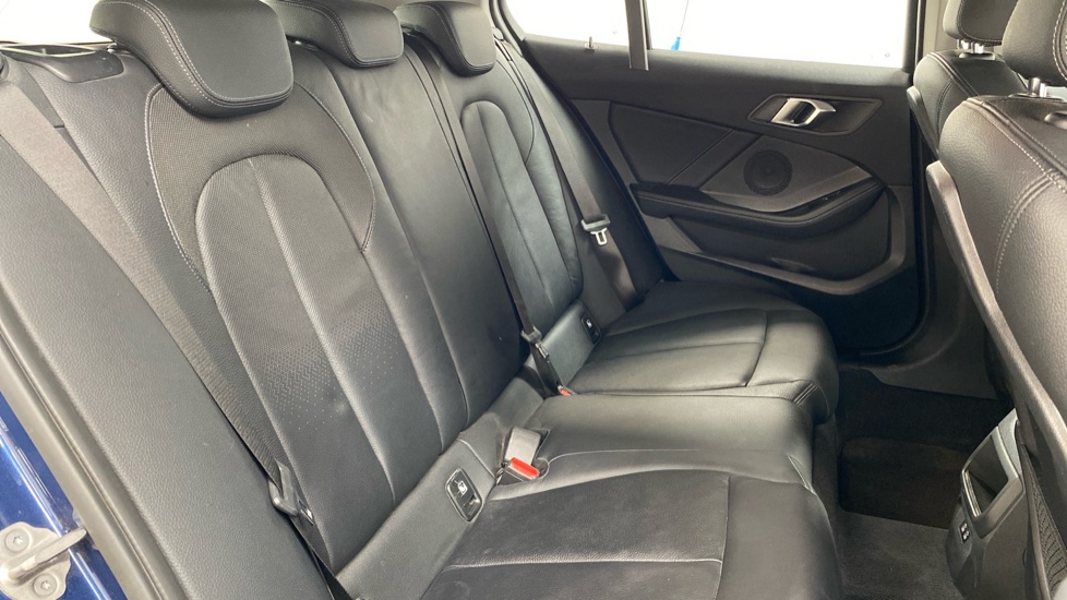 BMW 1 Series 118i [136] SE 5dr Step Auto Petrol Hatchback - Image 43