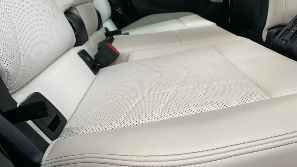 BMW X1 sDrive 20i MHT xLine 5dr Step Auto Petrol Estate - Image 35