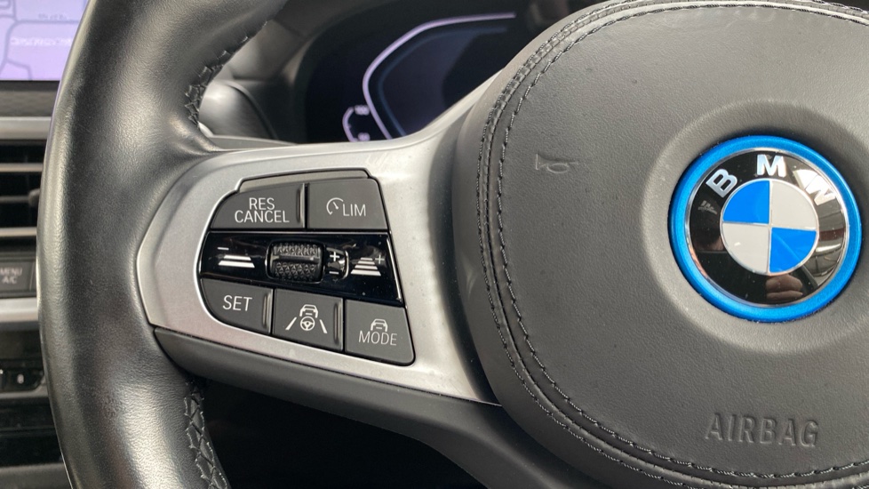 BMW iX3 210kW M Sport Pro 80kWh 5dr Auto Electric Estate - Image 17