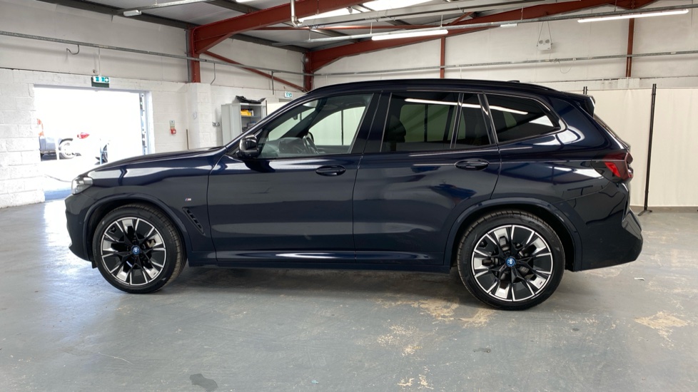 BMW iX3 210kW M Sport Pro 80kWh 5dr Auto Electric Estate - Image 37