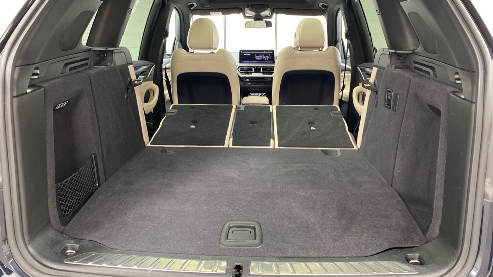 BMW iX3 210kW M Sport Pro 80kWh 5dr Auto Electric Estate - Image 49