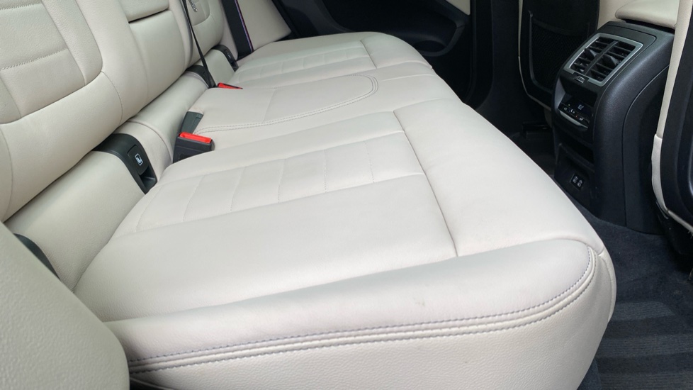 BMW iX3 210kW M Sport Pro 80kWh 5dr Auto Electric Estate - Image 58