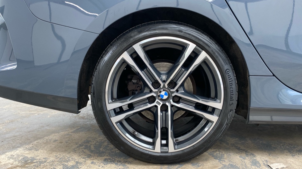 BMW 2 Series 218i [136] M Sport 4dr DCT Petrol Saloon - Image 32