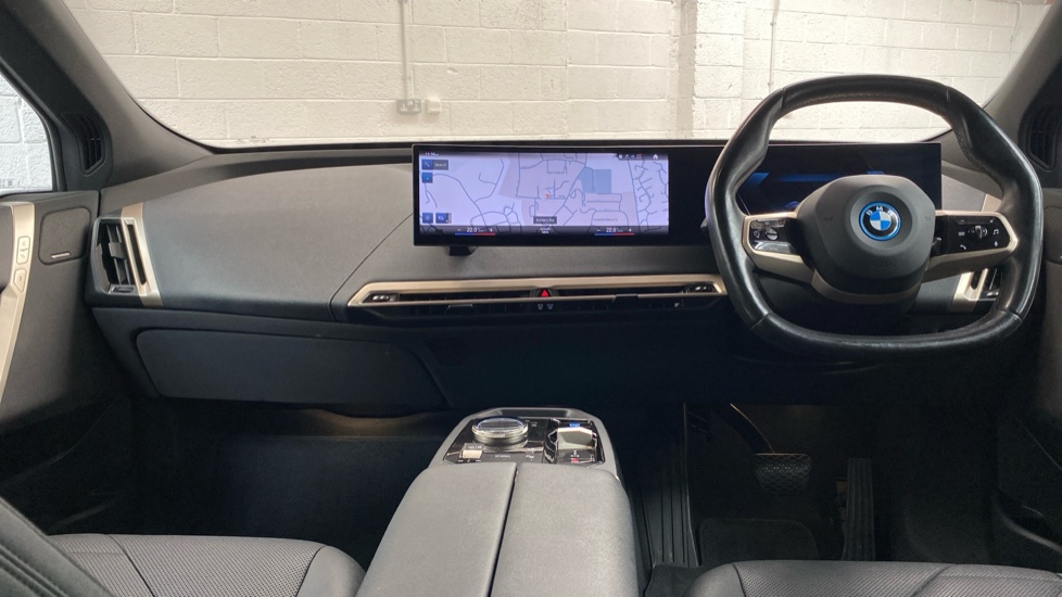 BMW iX 240kW xDrive40 Sport Edition 76.6kWh 5dr Auto Electric Estate - Image 4