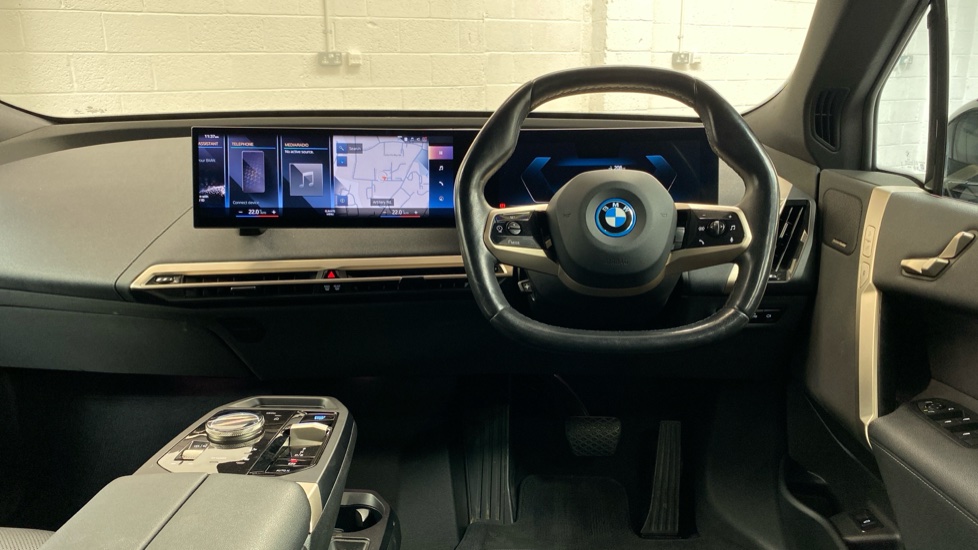 BMW iX 240kW xDrive40 Sport Edition 76.6kWh 5dr Auto Electric Estate - Image 5