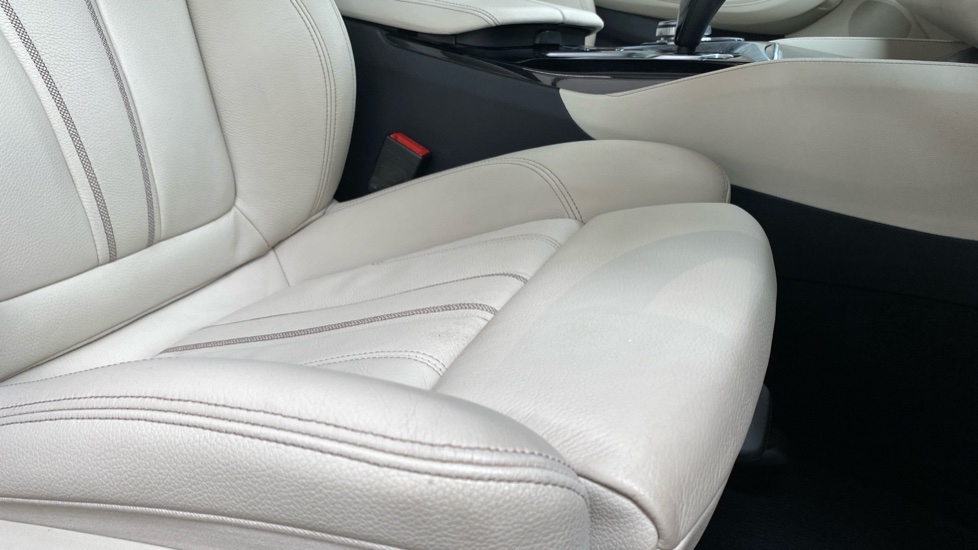 BMW 5 Series 530d xDrive MHT M Sport 5dr Auto Diesel Estate - Image 56