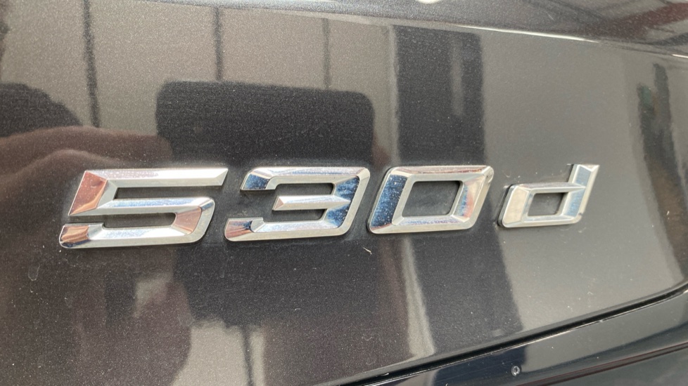 BMW 5 Series 530d xDrive MHT M Sport 5dr Auto Diesel Estate - Image 77