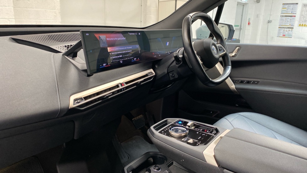 BMW iX 240kW xDrive40 M Sport Edition 76.6kWh 5dr Auto Electric Estate - Image 7