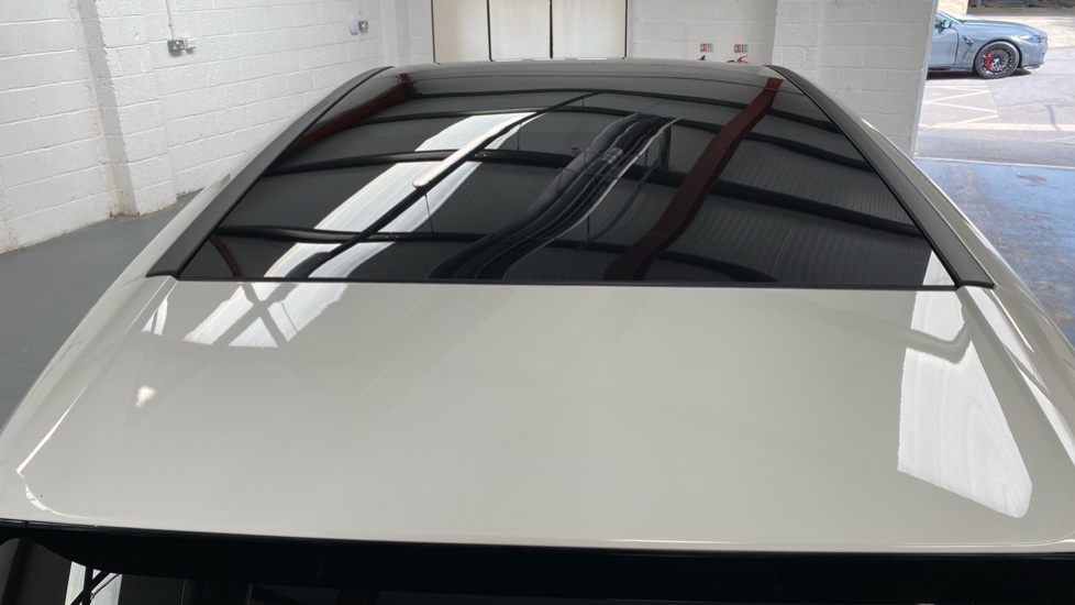 BMW iX 240kW xDrive40 M Sport Edition 76.6kWh 5dr Auto Electric Estate - Image 24