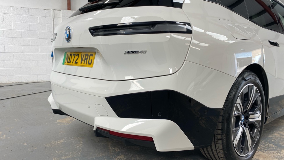 BMW iX 240kW xDrive40 M Sport Edition 76.6kWh 5dr Auto Electric Estate - Image 26