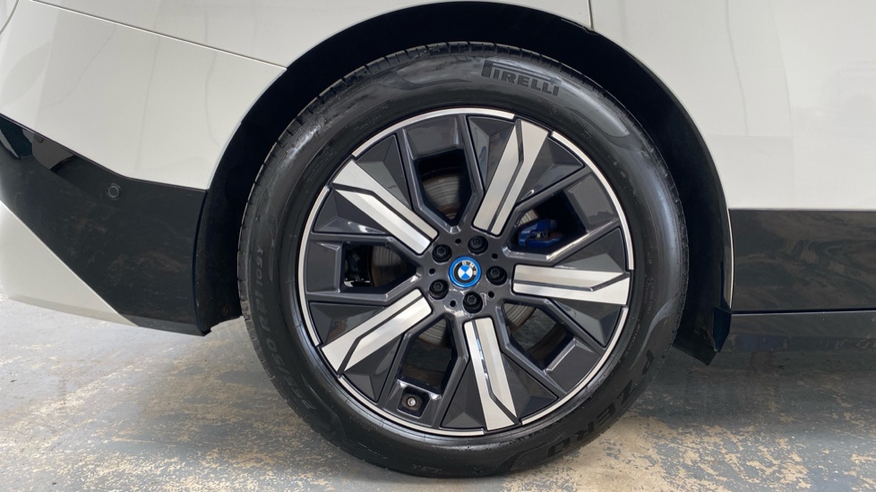 BMW iX 240kW xDrive40 M Sport Edition 76.6kWh 5dr Auto Electric Estate - Image 74