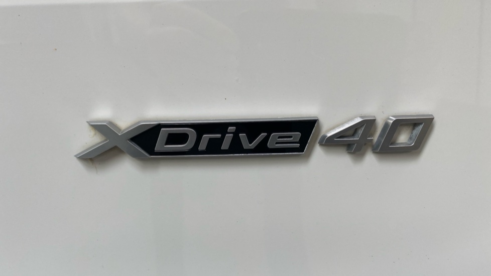 BMW iX 240kW xDrive40 M Sport Edition 76.6kWh 5dr Auto Electric Estate - Image 83