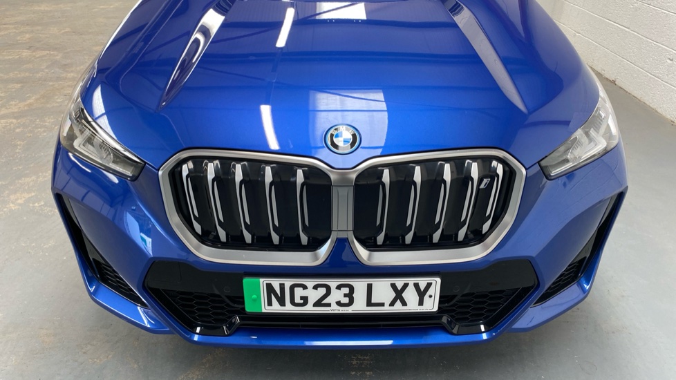 BMW iX1 230kW xDrive30 M Sport 65kWh 5dr Auto Electric Estate - Image 33