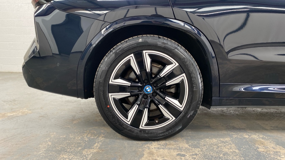 BMW iX3 210kW M Sport 80kWh 5dr Auto Electric Estate - Image 25