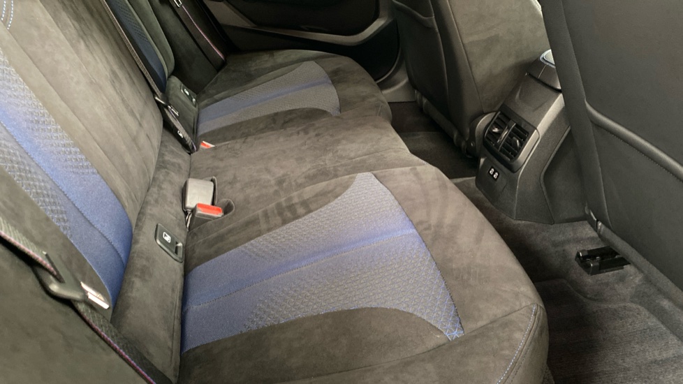 BMW 1 Series M135i xDrive 5dr Step Auto [Pro Pack] Petrol Hatchback - Image 35