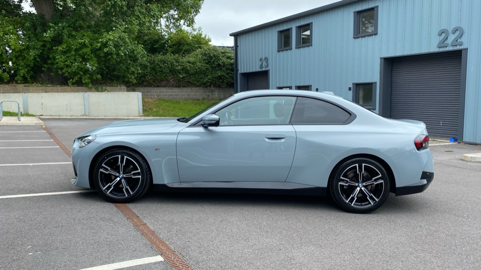 BMW 2 Series 220i M Sport 2dr Step Auto [Pro Pack] Petrol Coupe - Image 29