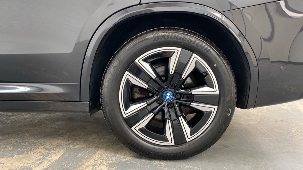 BMW iX3 210kW M Sport 80kWh 5dr Auto Electric Estate - Image 35