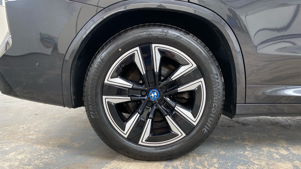 BMW iX3 210kW M Sport 80kWh 5dr Auto Electric Estate - Image 37