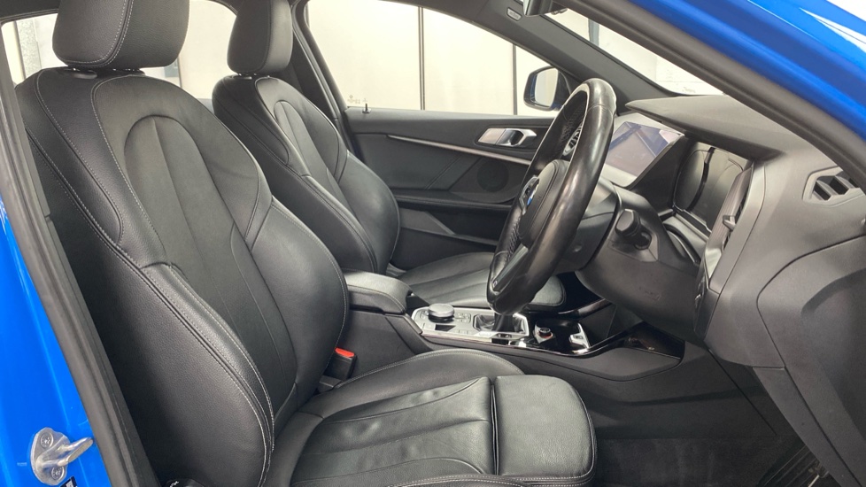 BMW 1 Series 118i M Sport 5dr Petrol Hatchback - Image 11