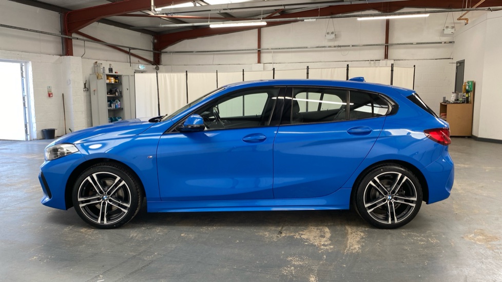 BMW 1 Series 118i M Sport 5dr Petrol Hatchback - Image 28