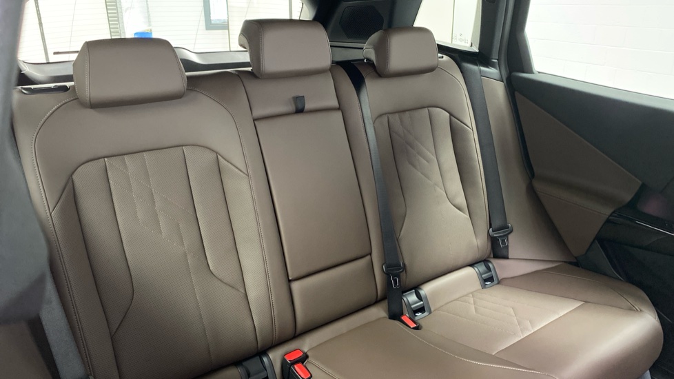 BMW X3 30e xDrive M Sport 5dr Auto [Tech Pack] Estate - Image 12