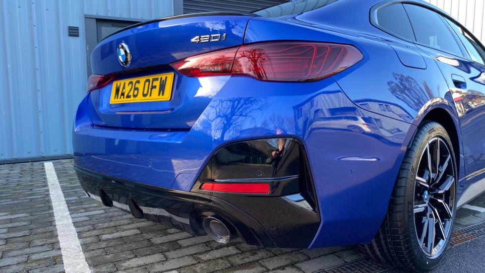 BMW 4 Series 420i M Sport 5dr Step Auto [Pro Pack] Petrol Hatchback - Image 27