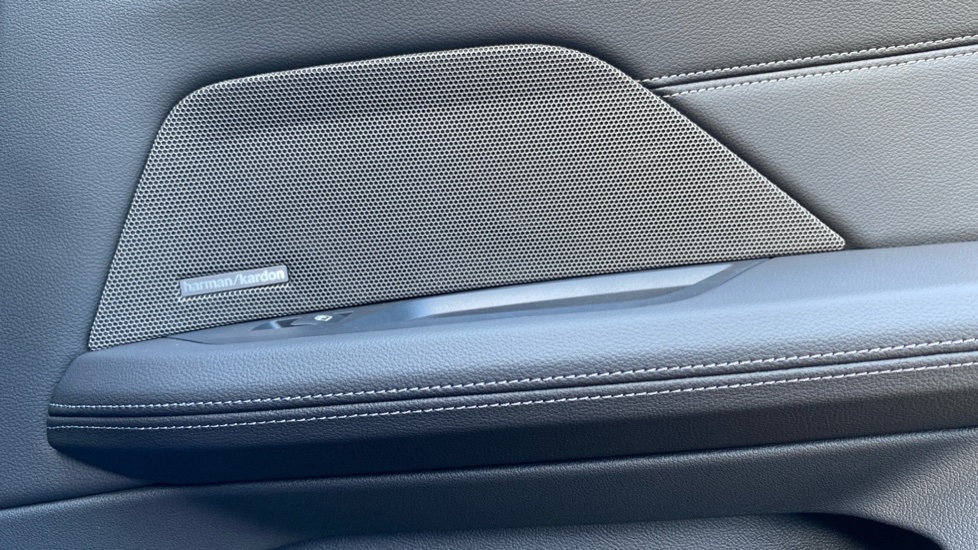 BMW 4 Series 420i M Sport 5dr Step Auto [Pro Pack] Petrol Hatchback - Image 37