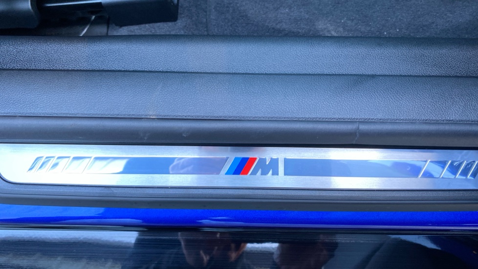 BMW 4 Series 420i M Sport 5dr Step Auto [Pro Pack] Petrol Hatchback - Image 45