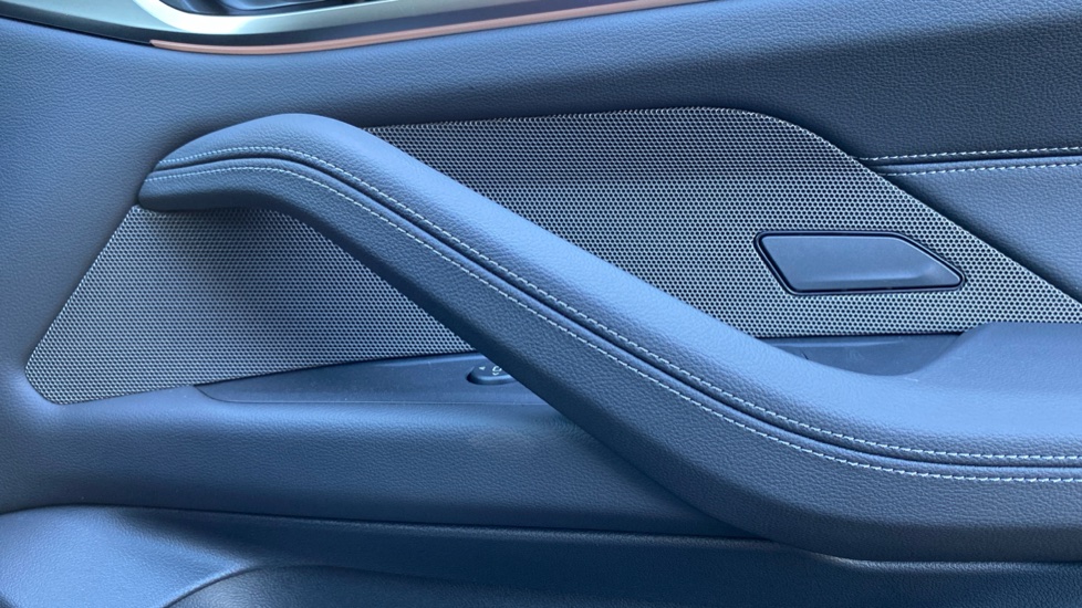 BMW 4 Series 420i M Sport 5dr Step Auto [Pro Pack] Petrol Hatchback - Image 51